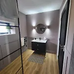 Rose Meadow ليسكانور