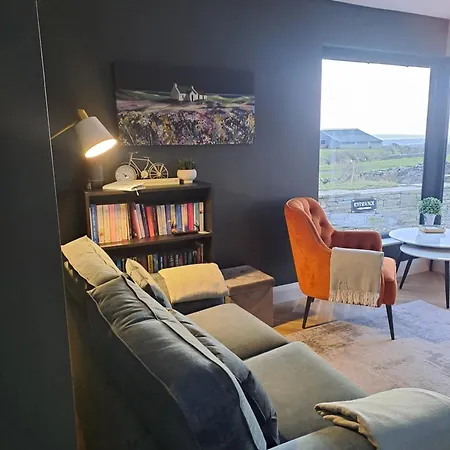 Rose Meadow Apartment